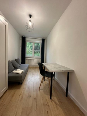 Rooms4Less